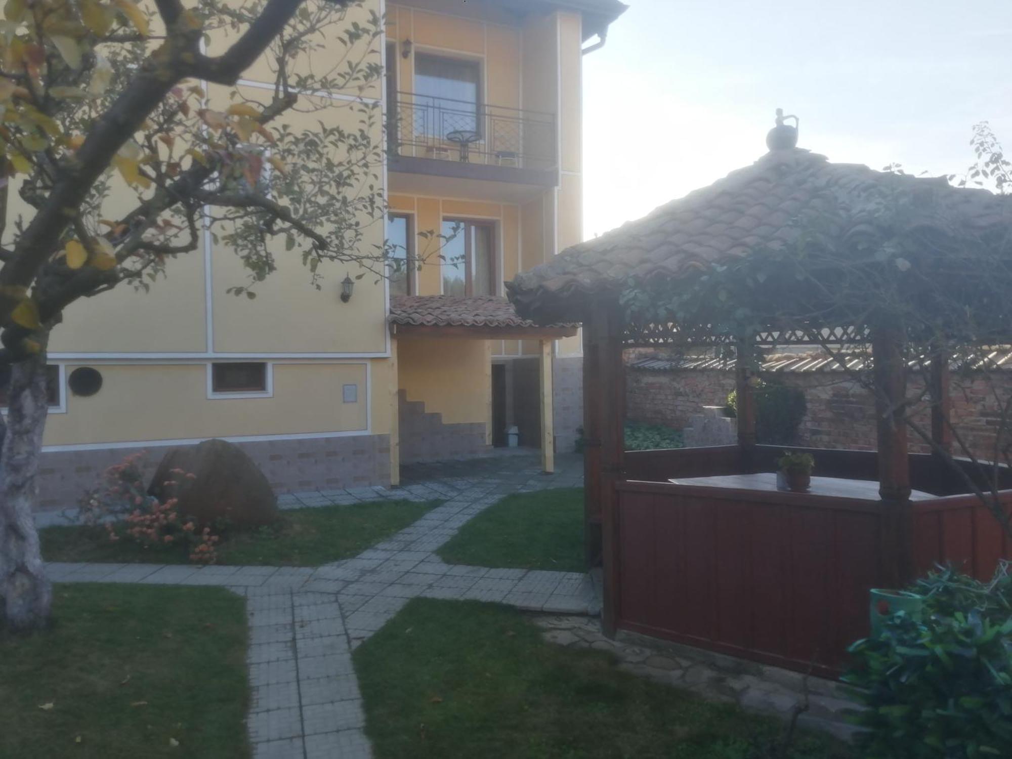 Guest House Tsenovi Kopriwsztica Zewnętrze zdjęcie